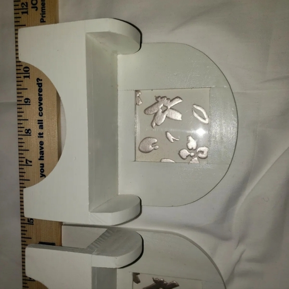 *:  2 Doll size white wooden  Chair/Bench  Picture Photo Frame - Picture 2 of 6